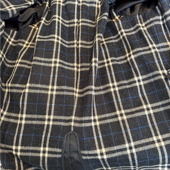 London Fog Women’s Classic Double-Breasted Black Trench Coat - Picture 9 of 12